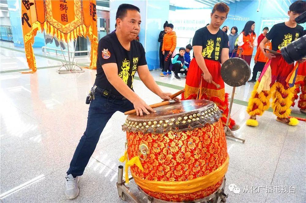 美國女子在地鐵上被男子點(diǎn)燃身亡，悲劇背后的深思，地鐵悲劇，女子被點(diǎn)燃身亡事件背后的深思