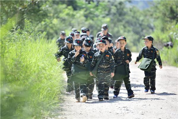 軍事夏令營活動(dòng)策劃方案，軍事夏令營活動(dòng)策劃全方案，培養(yǎng)青少年軍事素質(zhì)與團(tuán)隊(duì)精神